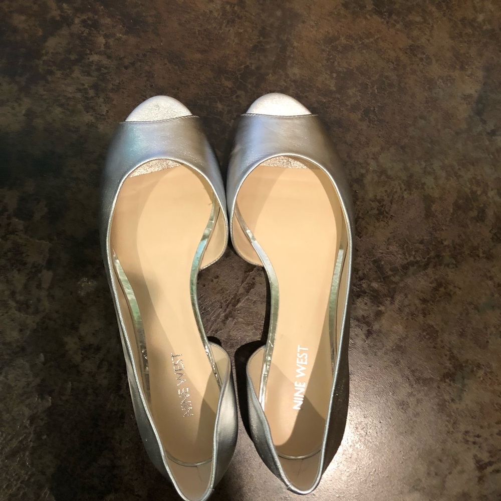 Silver Nine West flats